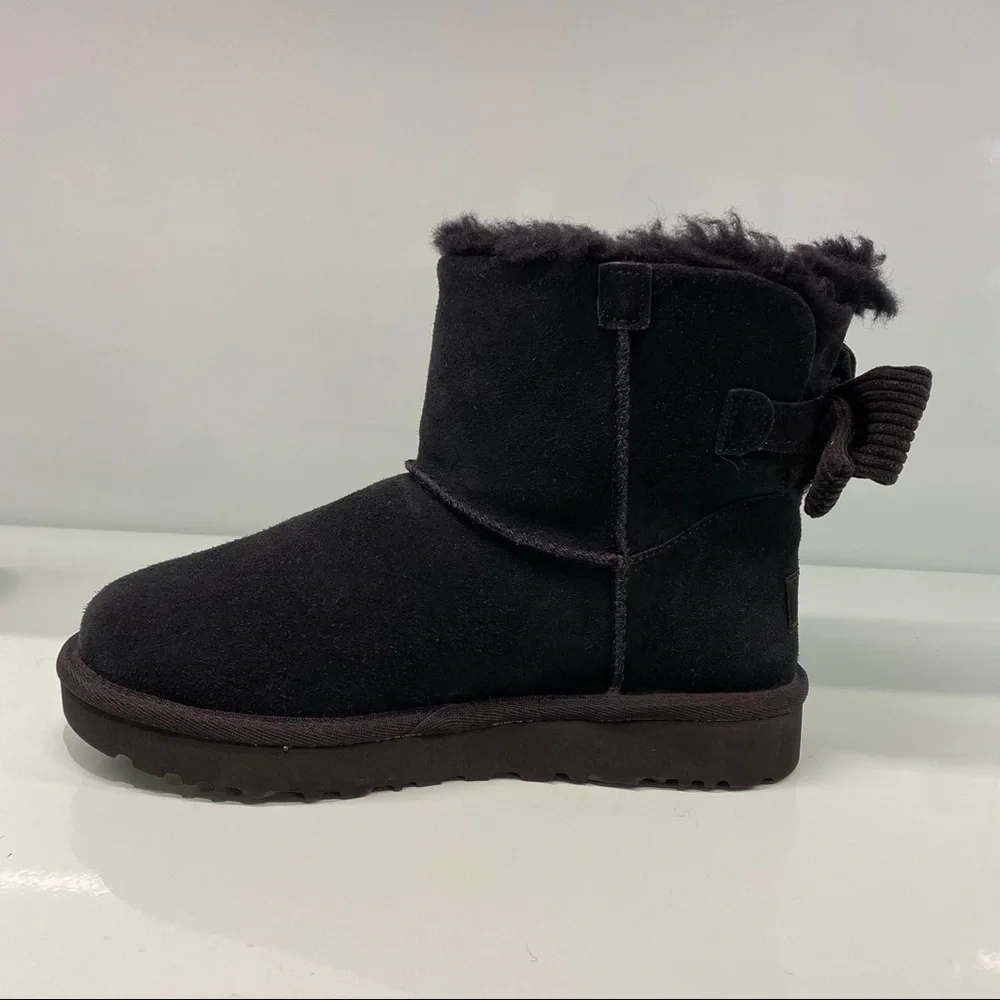 UGG | Mini Bailey Corduroy Bow Boots Black 6 NEW
